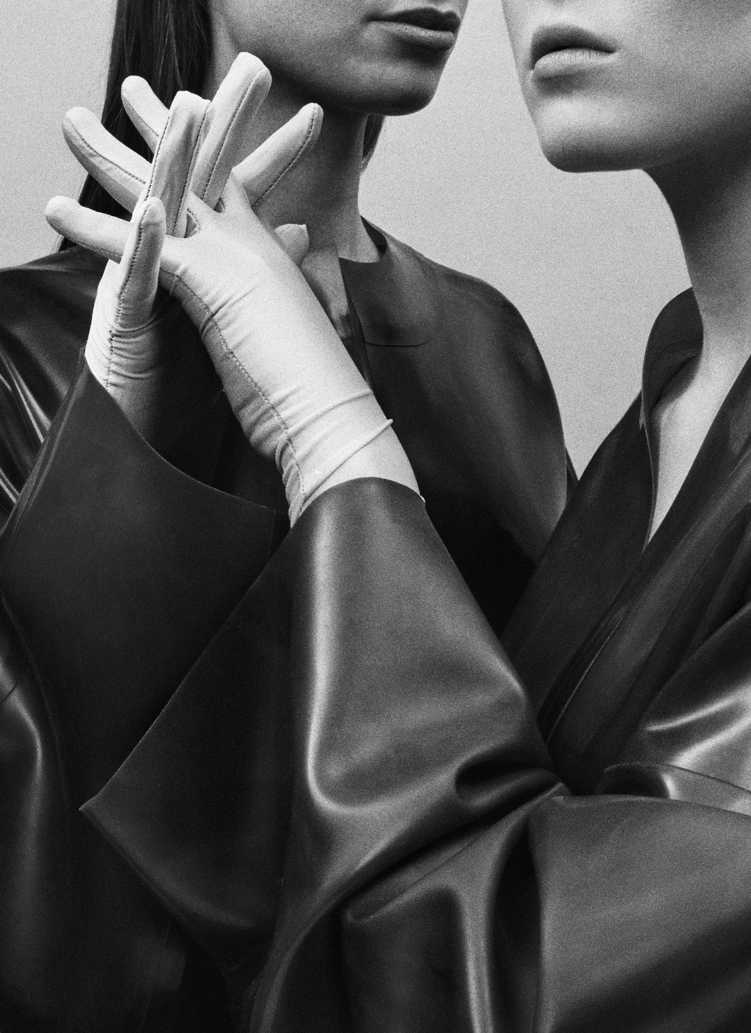 CLINICAL TWINS — Look 14