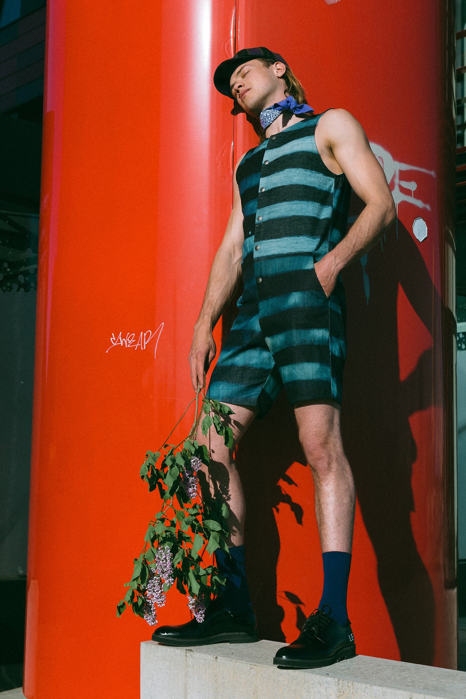 THEIR EMBROIDERED HANDKERCHIEFS WAVING ME OFF — Look 8