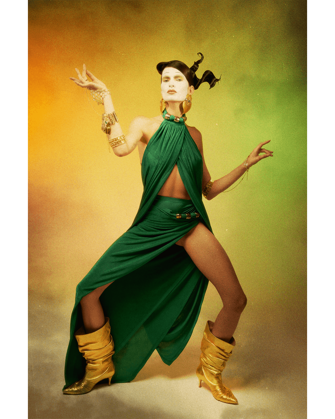 Dancer of the Galaxy — Look 5