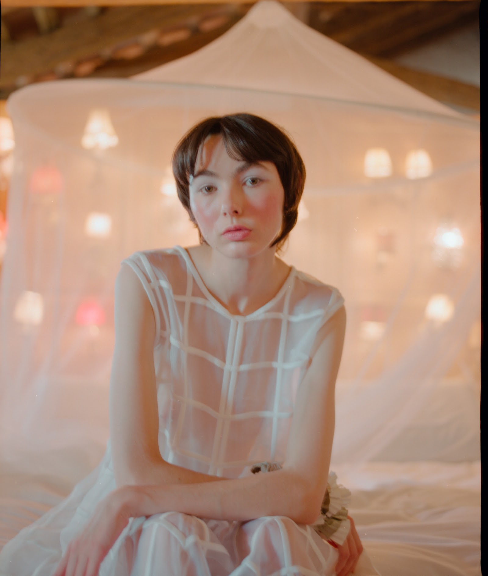 WHITE AND NAIVE — Look 8