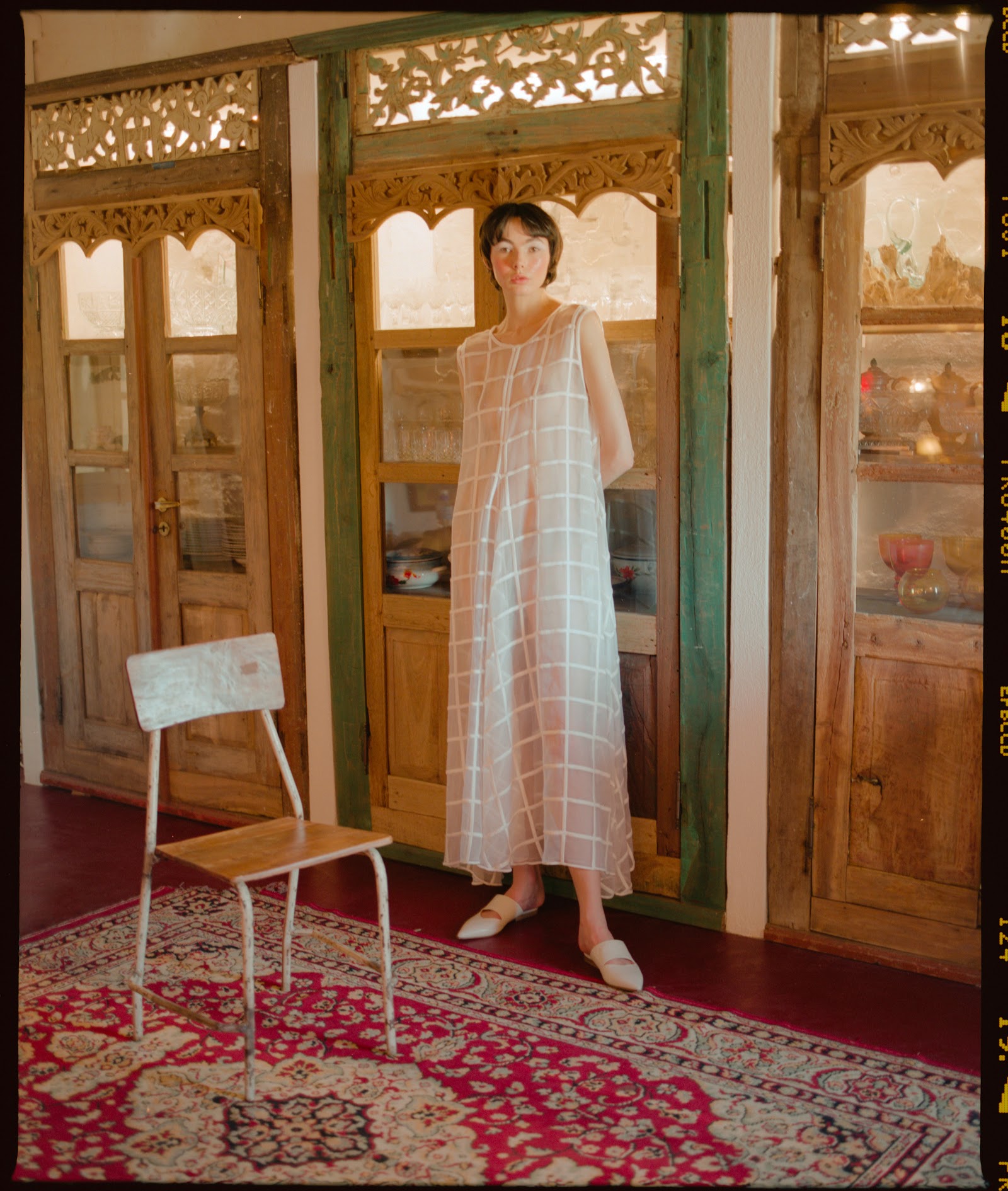 WHITE AND NAIVE — Look 11