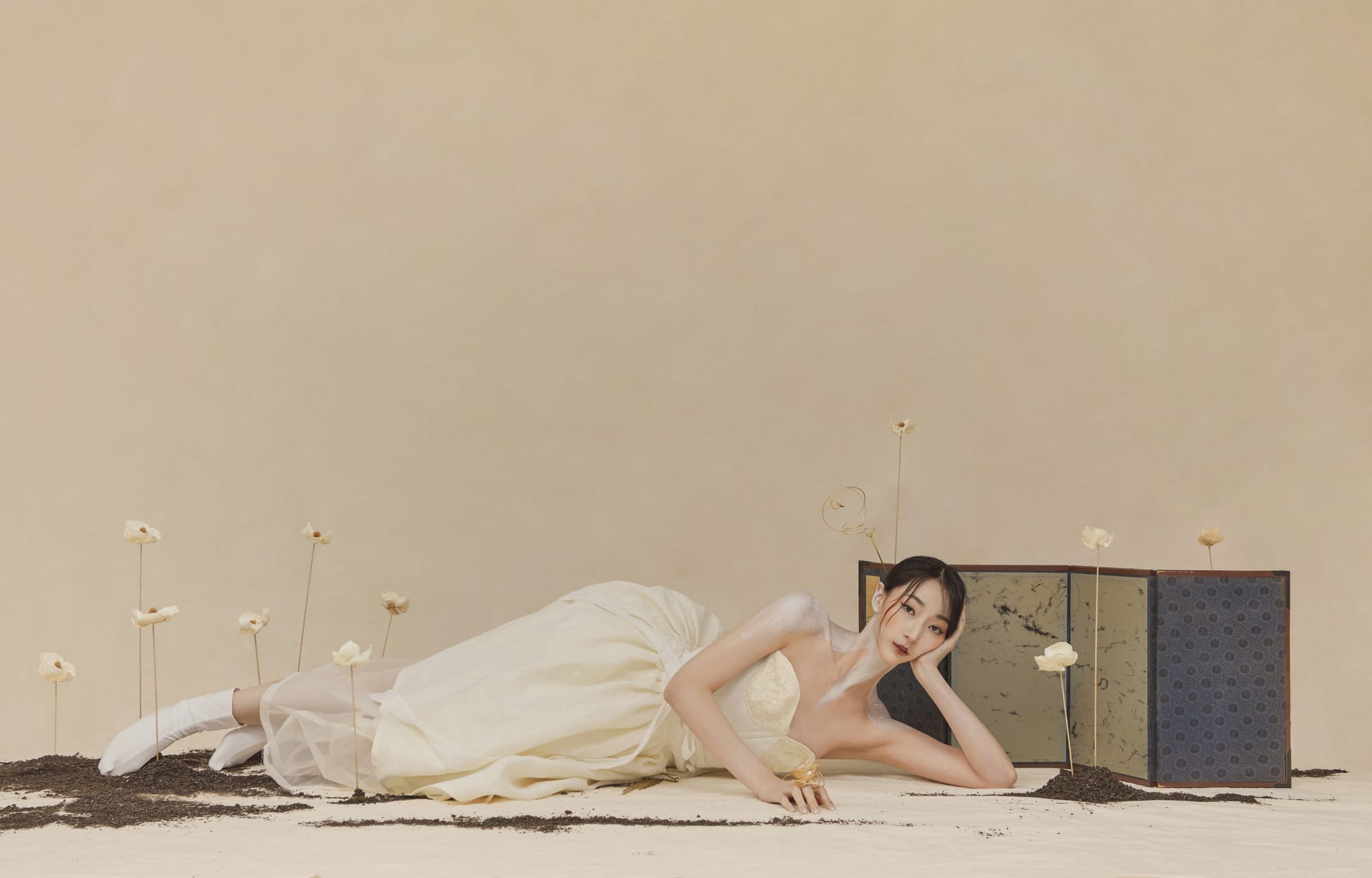 Never Withering — fashion editorial, Look 2