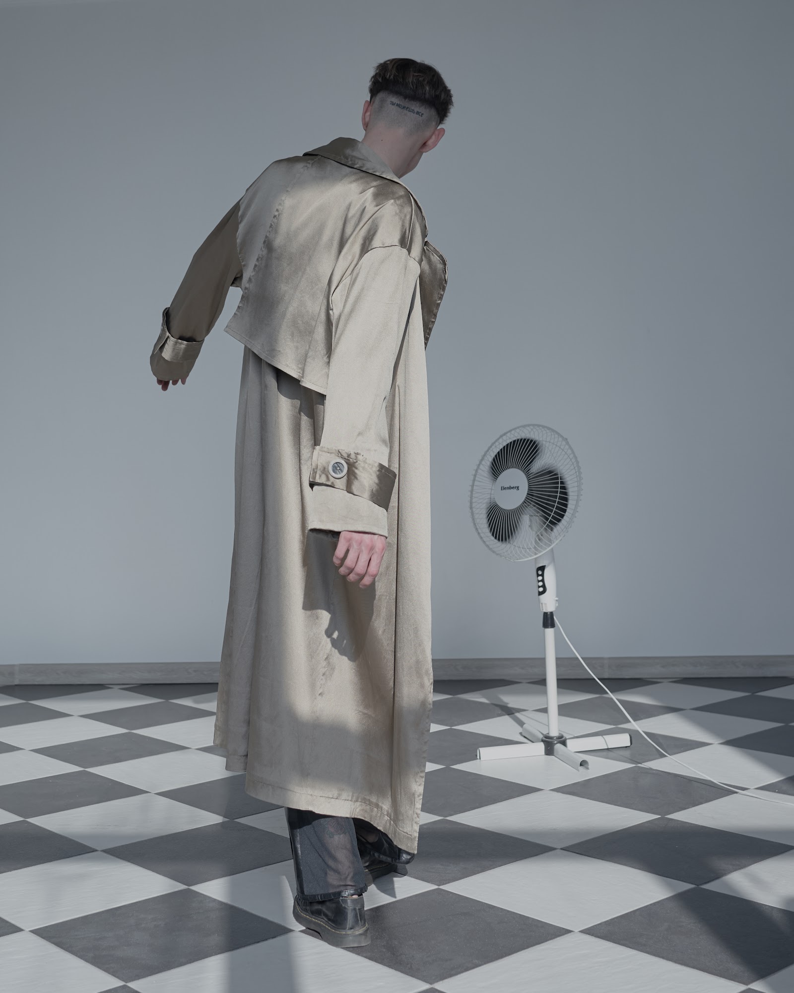 WEIRD PERSON — Look 6
