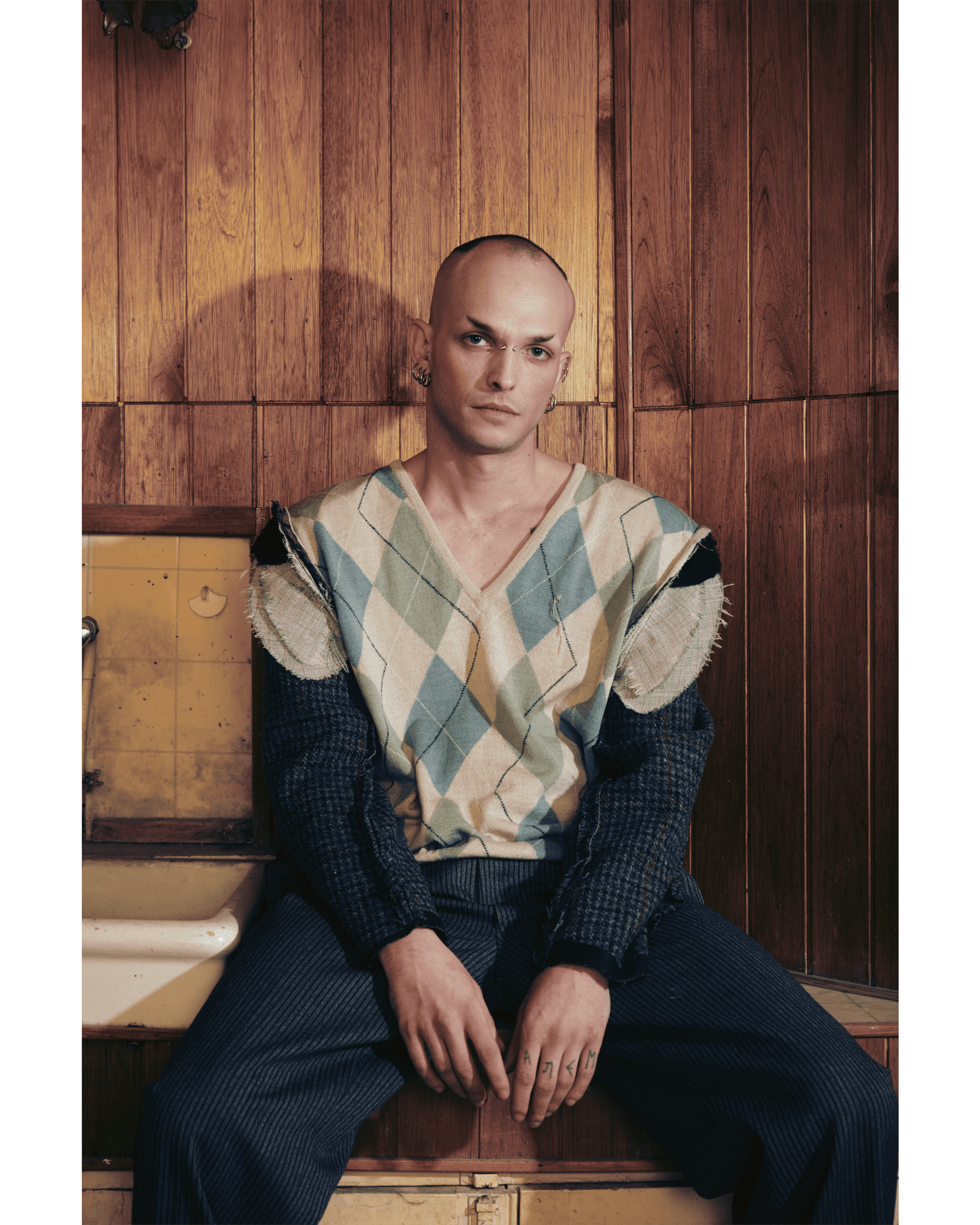 Dysfunctional Family — Look 5