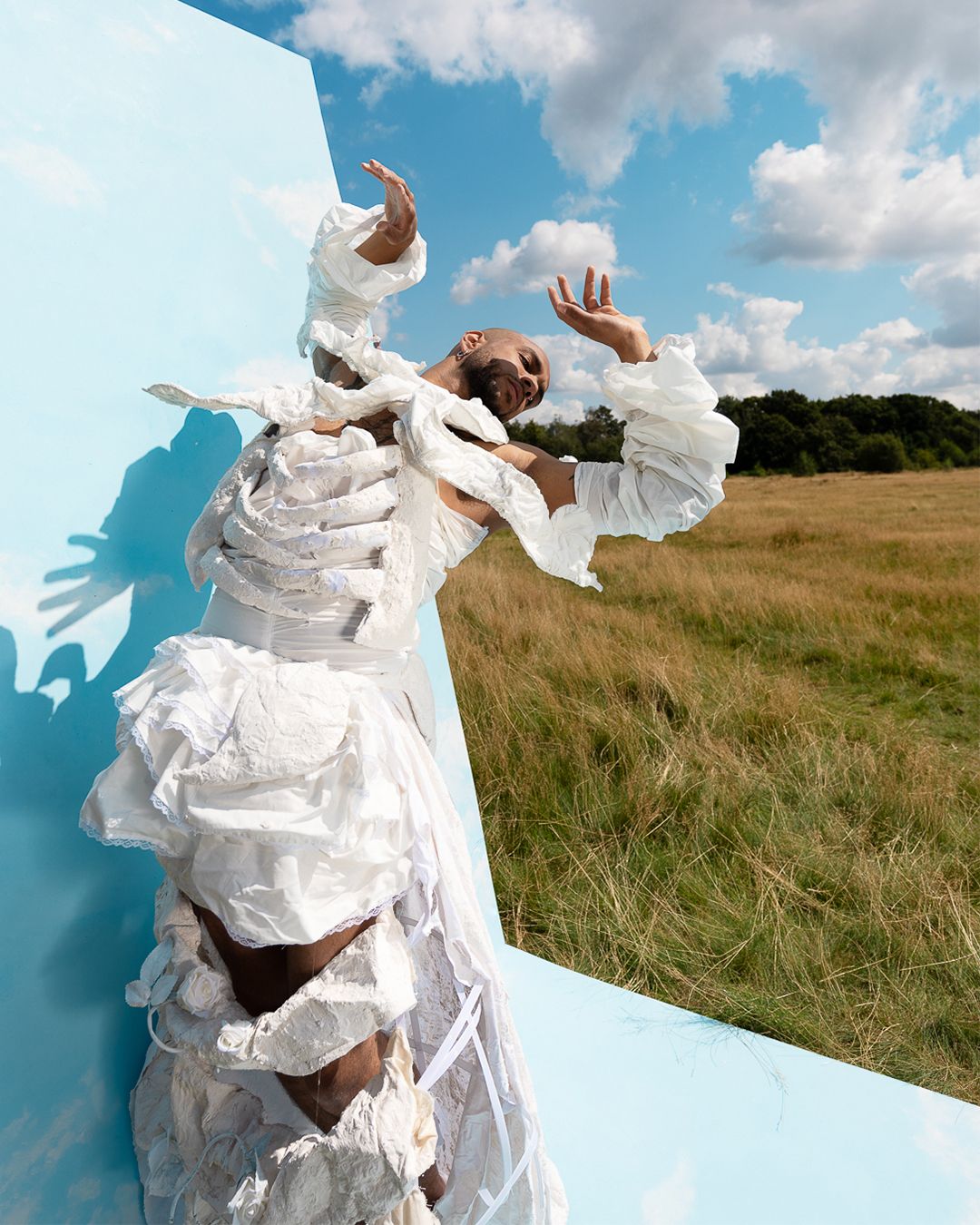 PARASITES — Look 3
