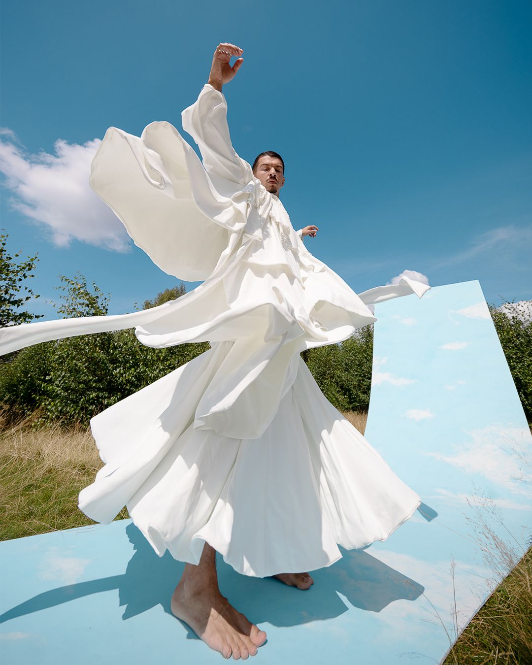 PARASITES — Look 8