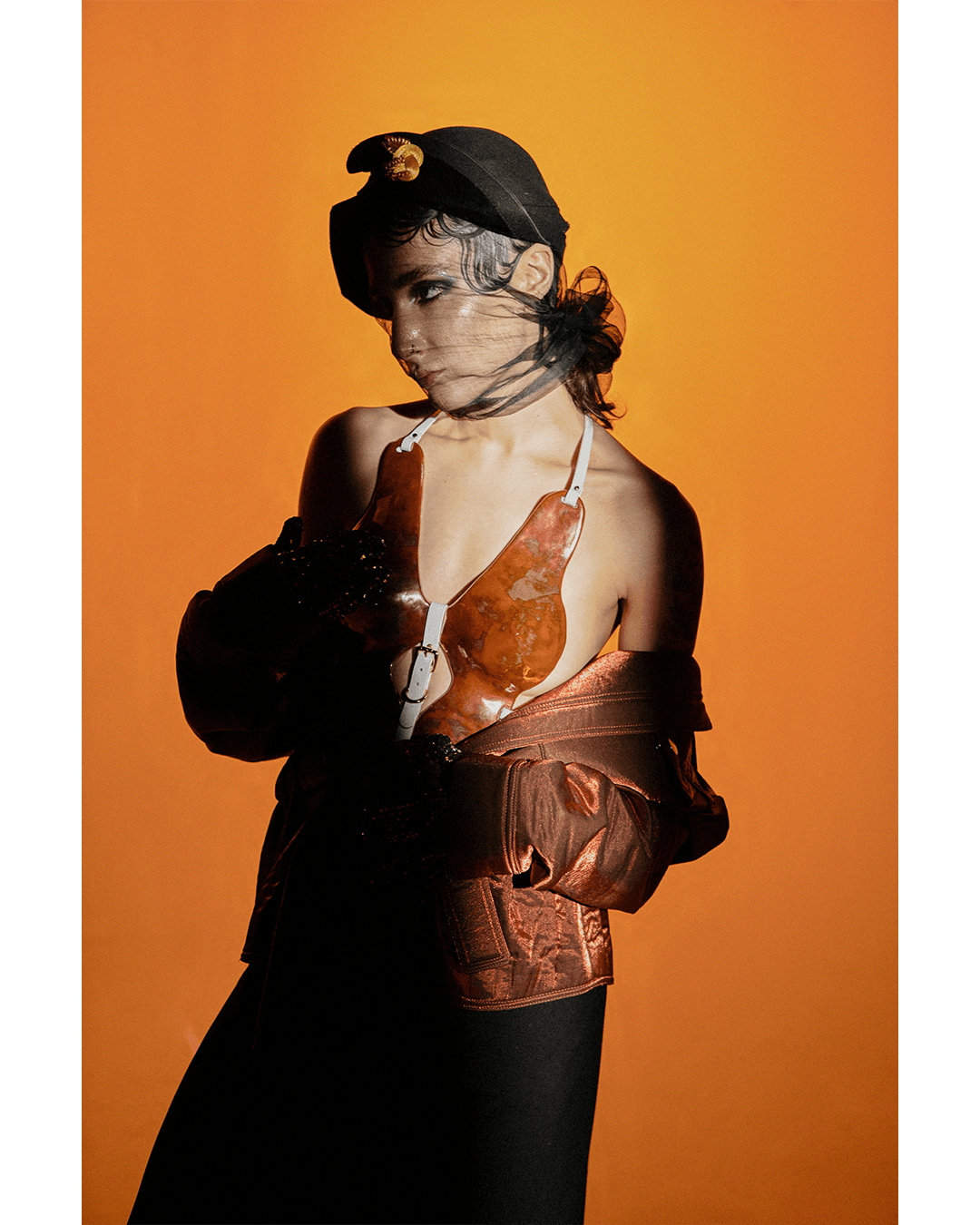 Contacting Intrinsic Shadows — Look 10