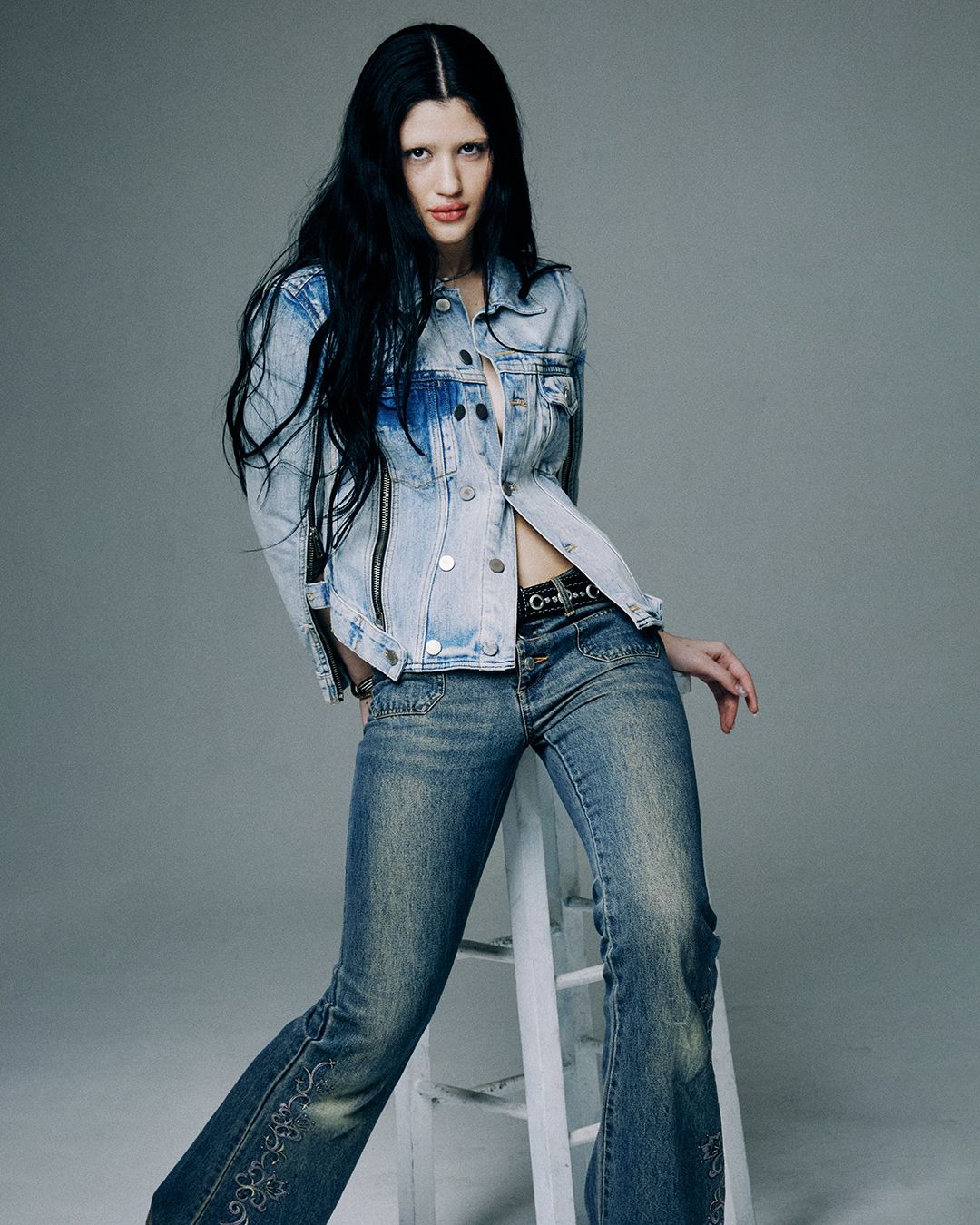 HER NAME IS BRUNA — Look 7