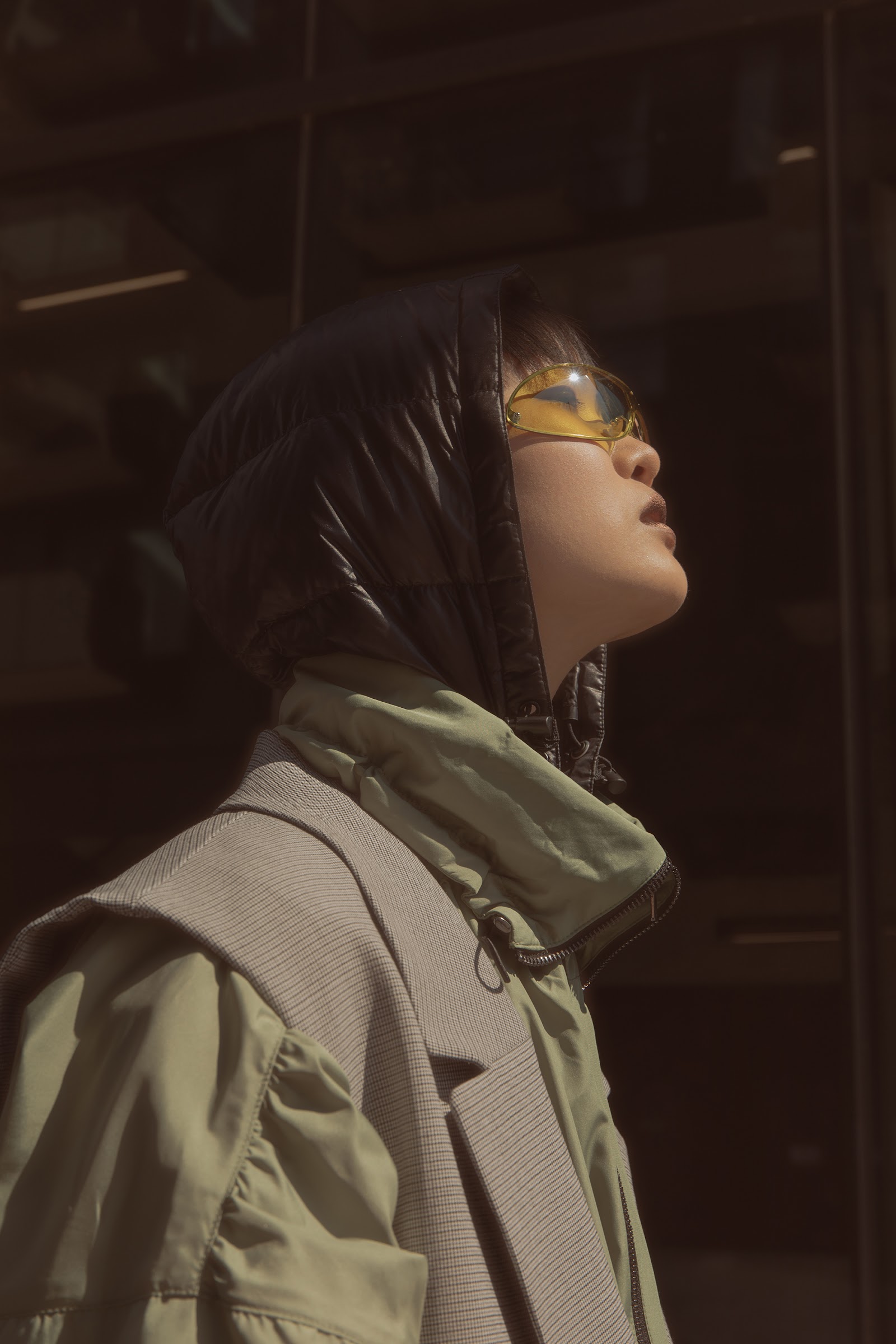 DISCONNECTED — Look 7