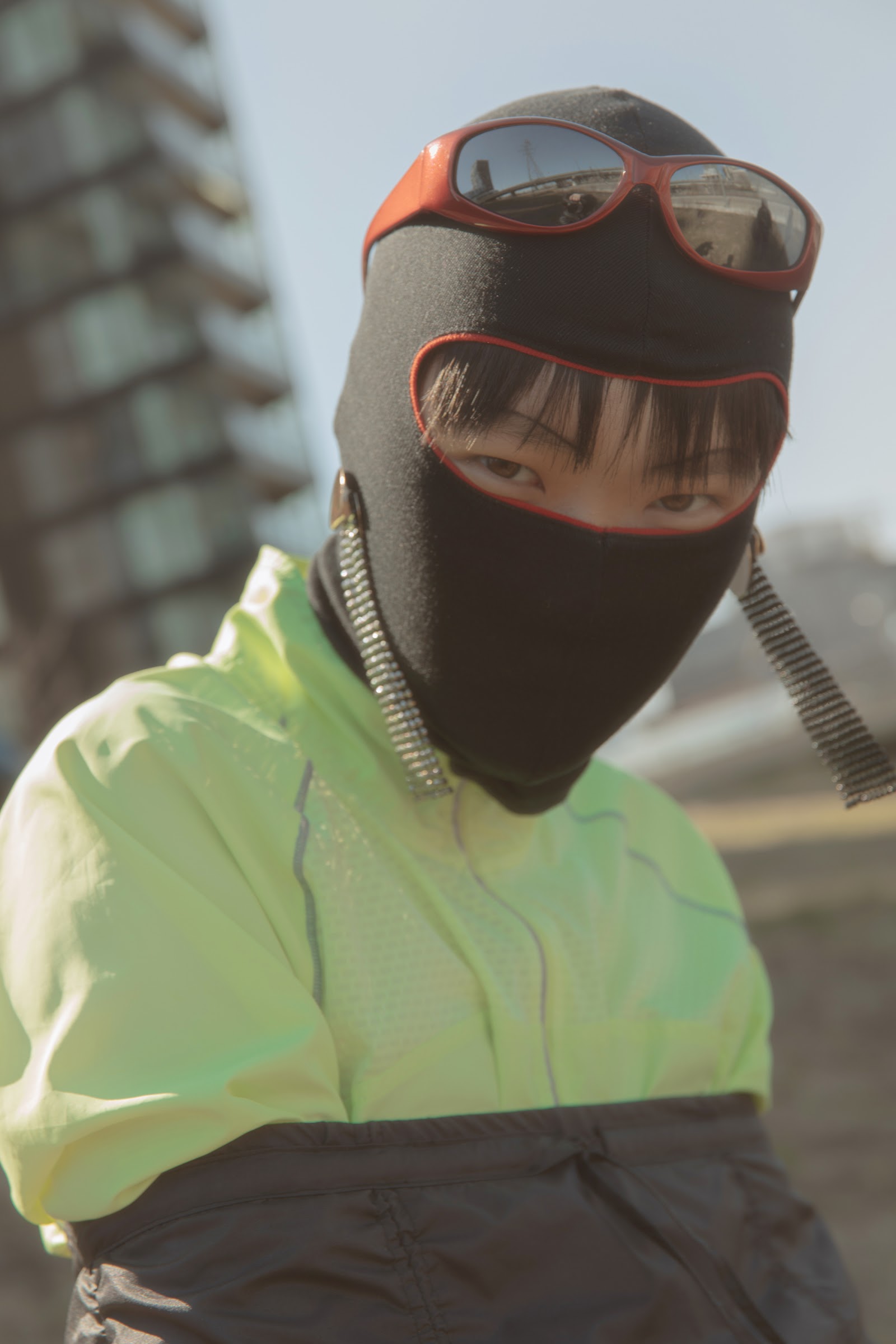 DISCONNECTED — Look 9