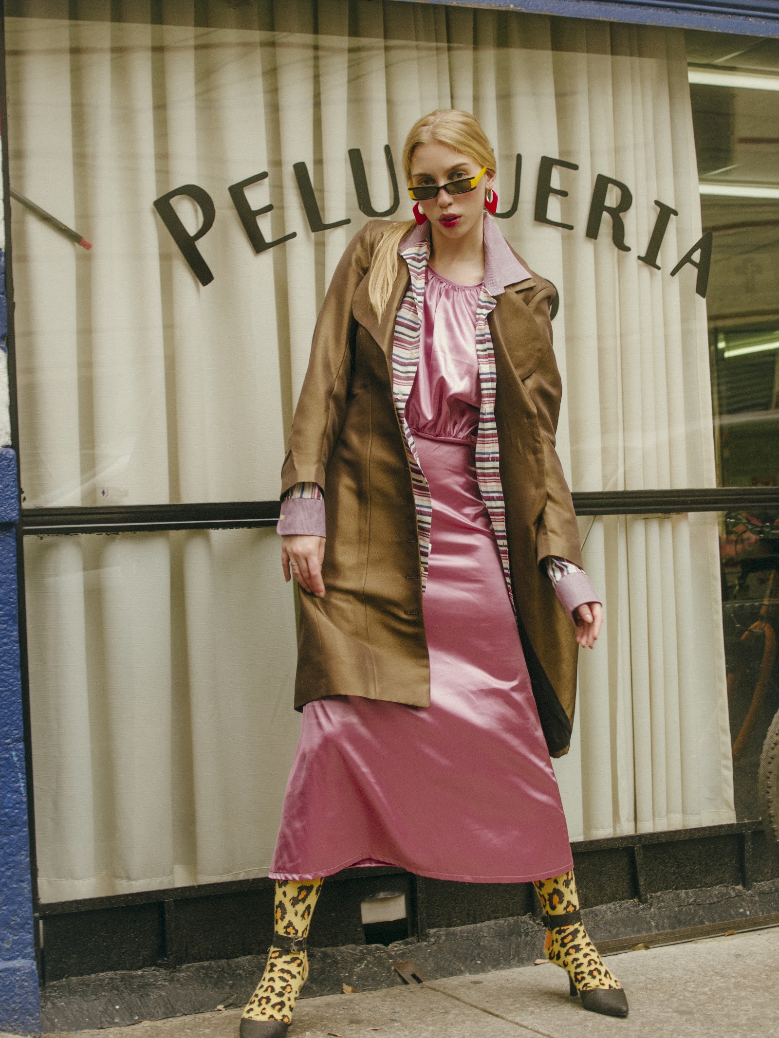 NICE GIRL IN MODERN TIMES — Look 2