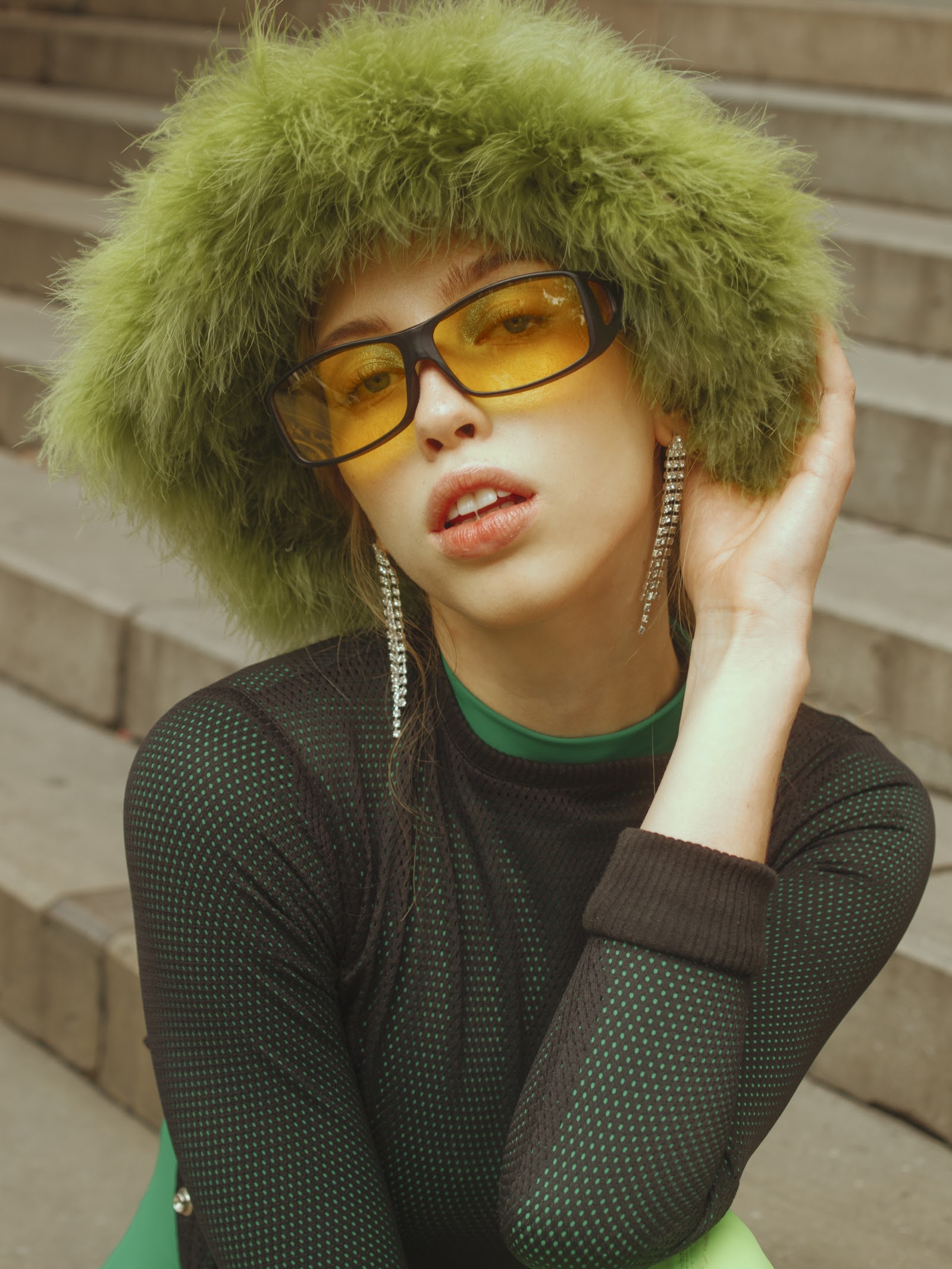 NICE GIRL IN MODERN TIMES — Look 11