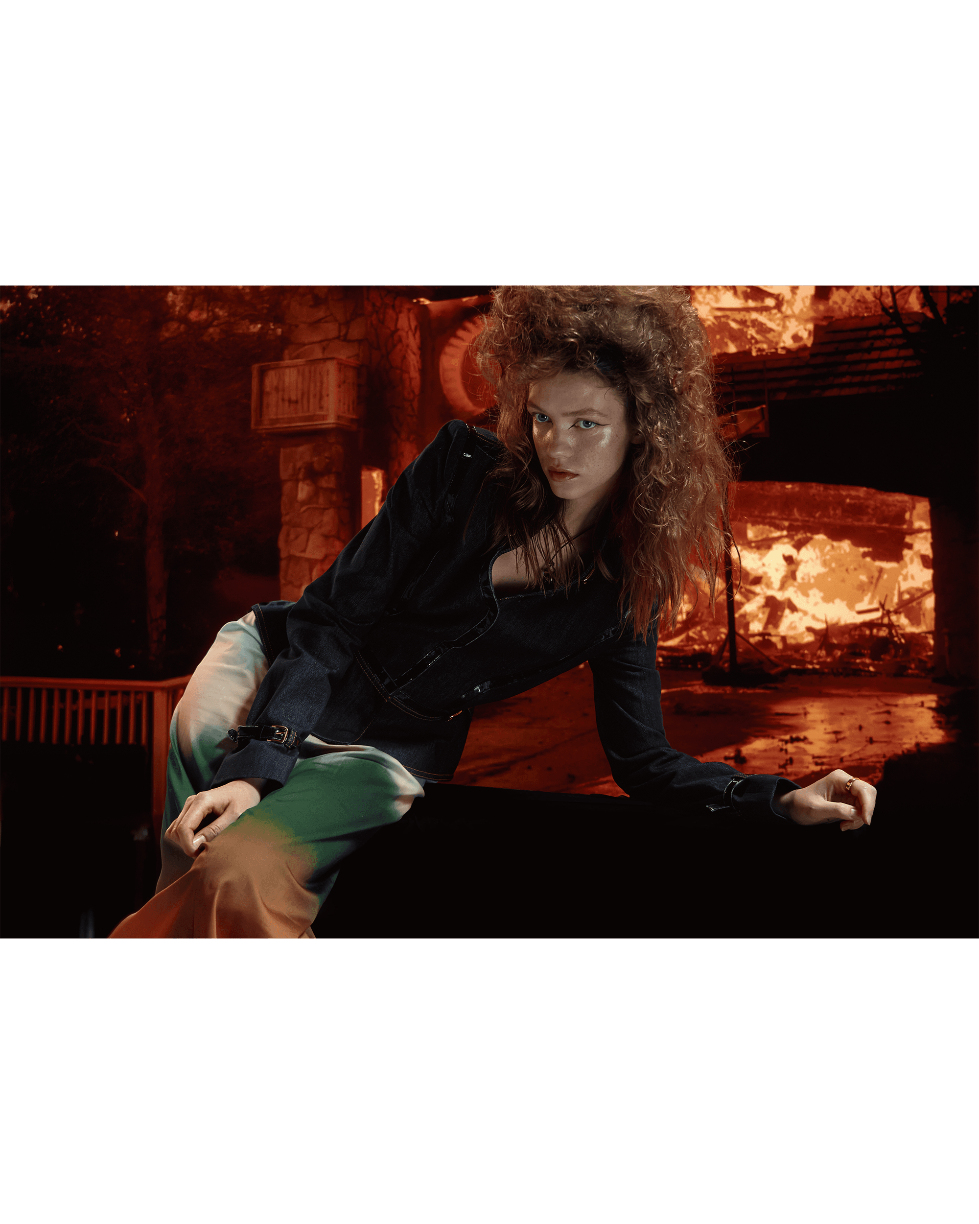 Whilist the lights are burning — Look 5