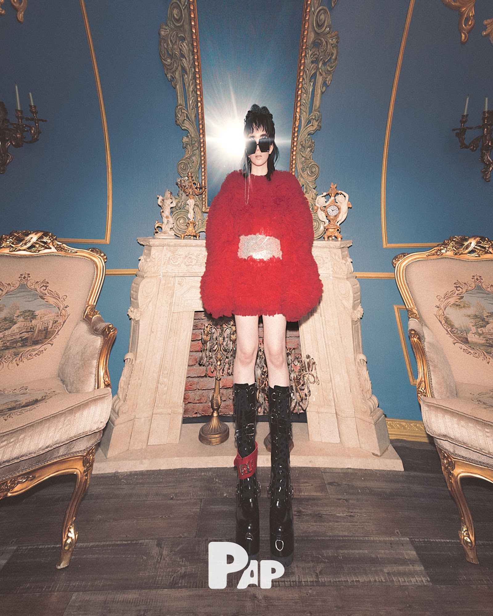 CHARIOT OF FIRE — Look 3