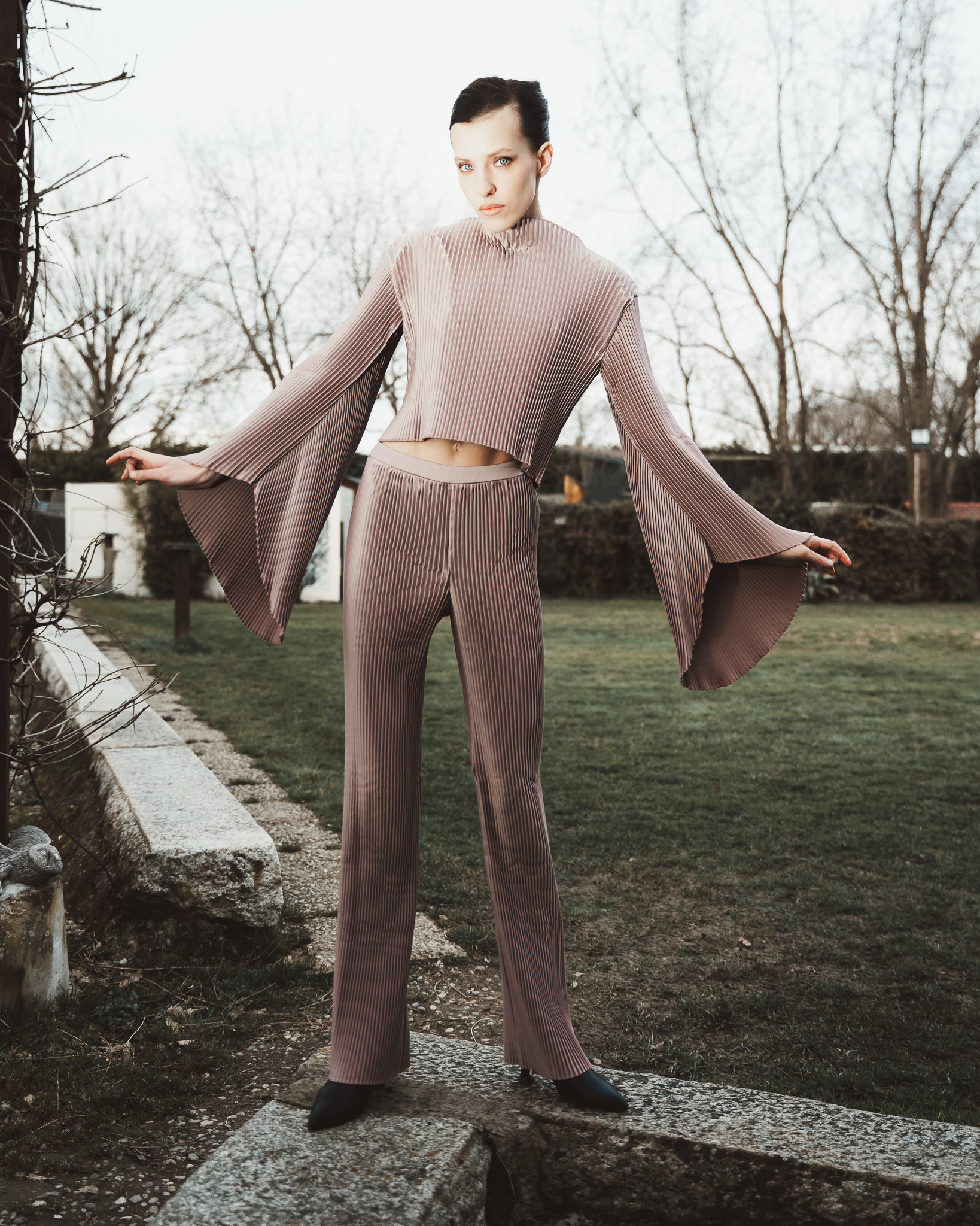 Bound to Fly — Look 12