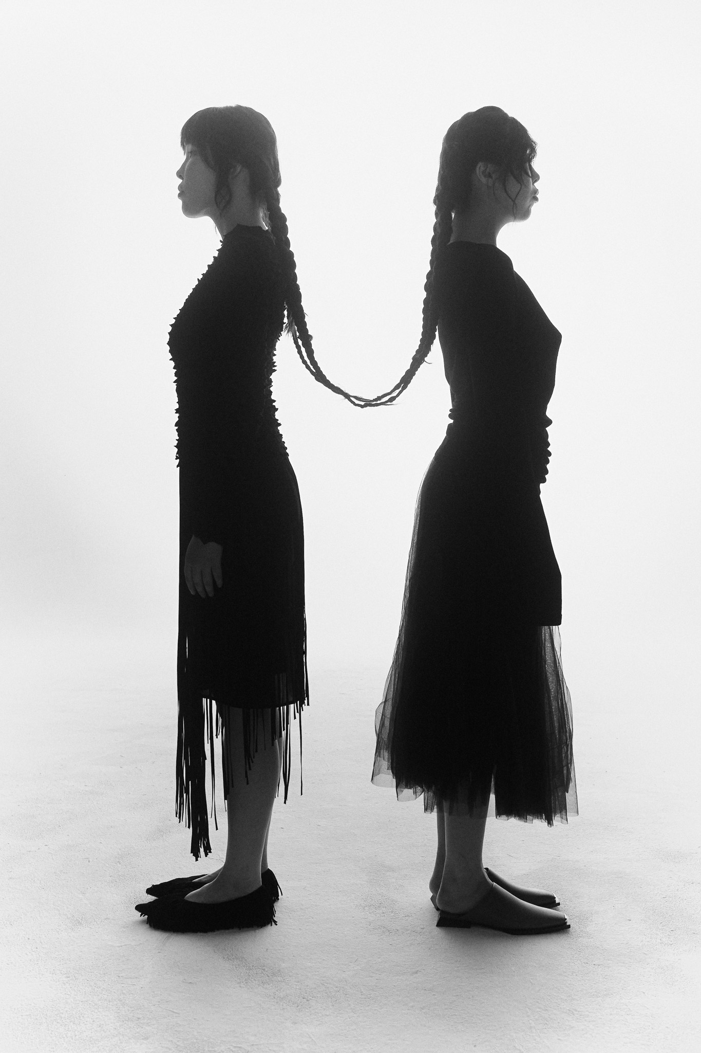 Where you end and I begin — Look 1
