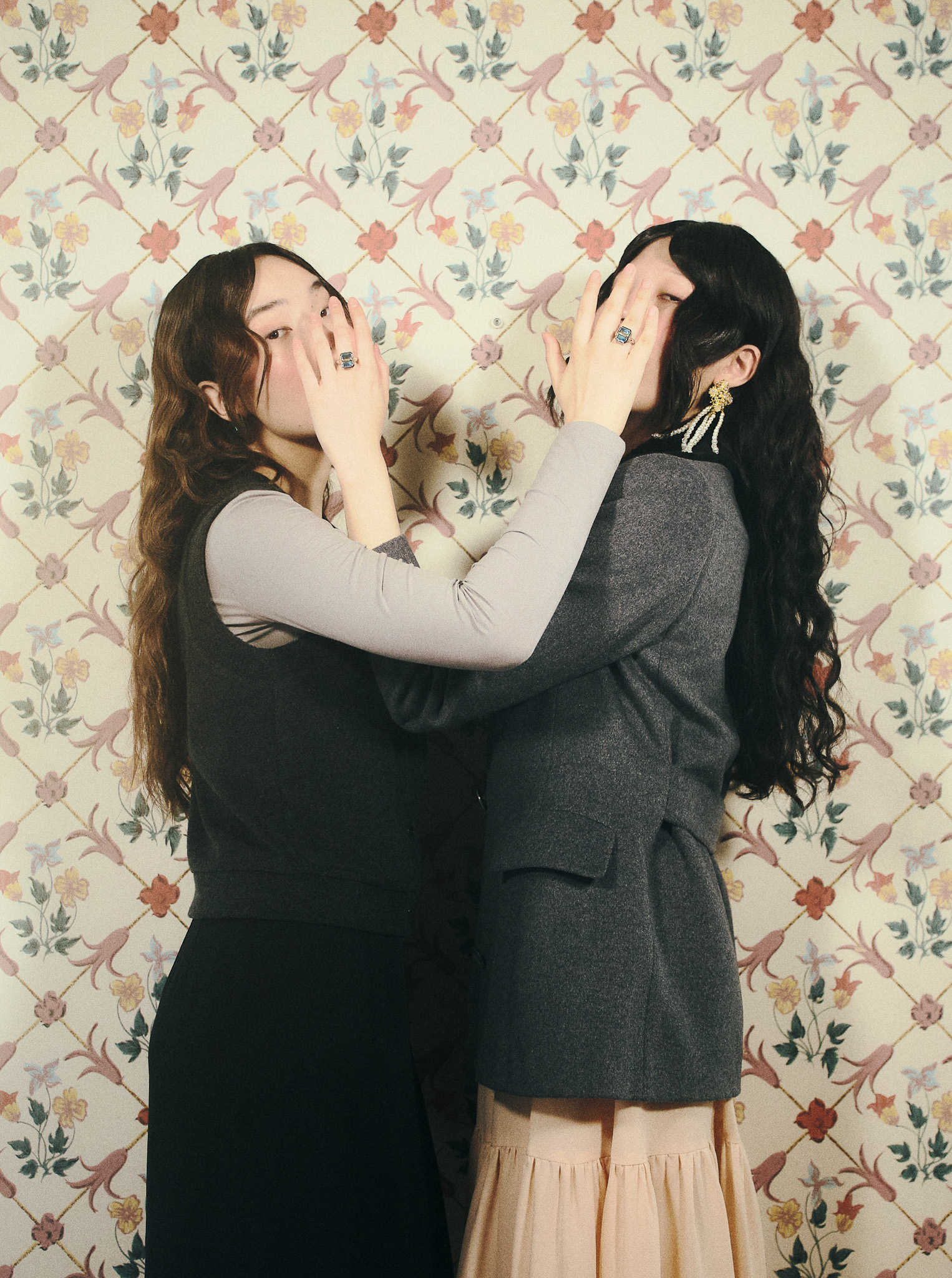Where you end and I begin — Look 9