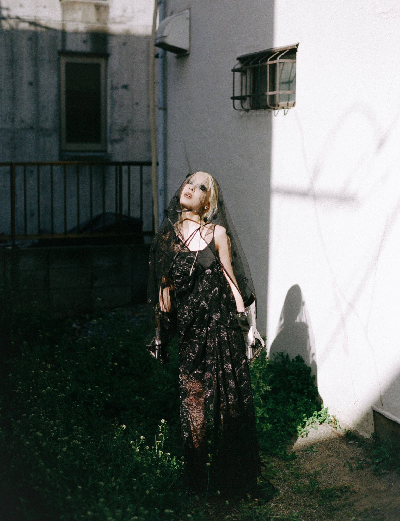 ARMORE — Look 11