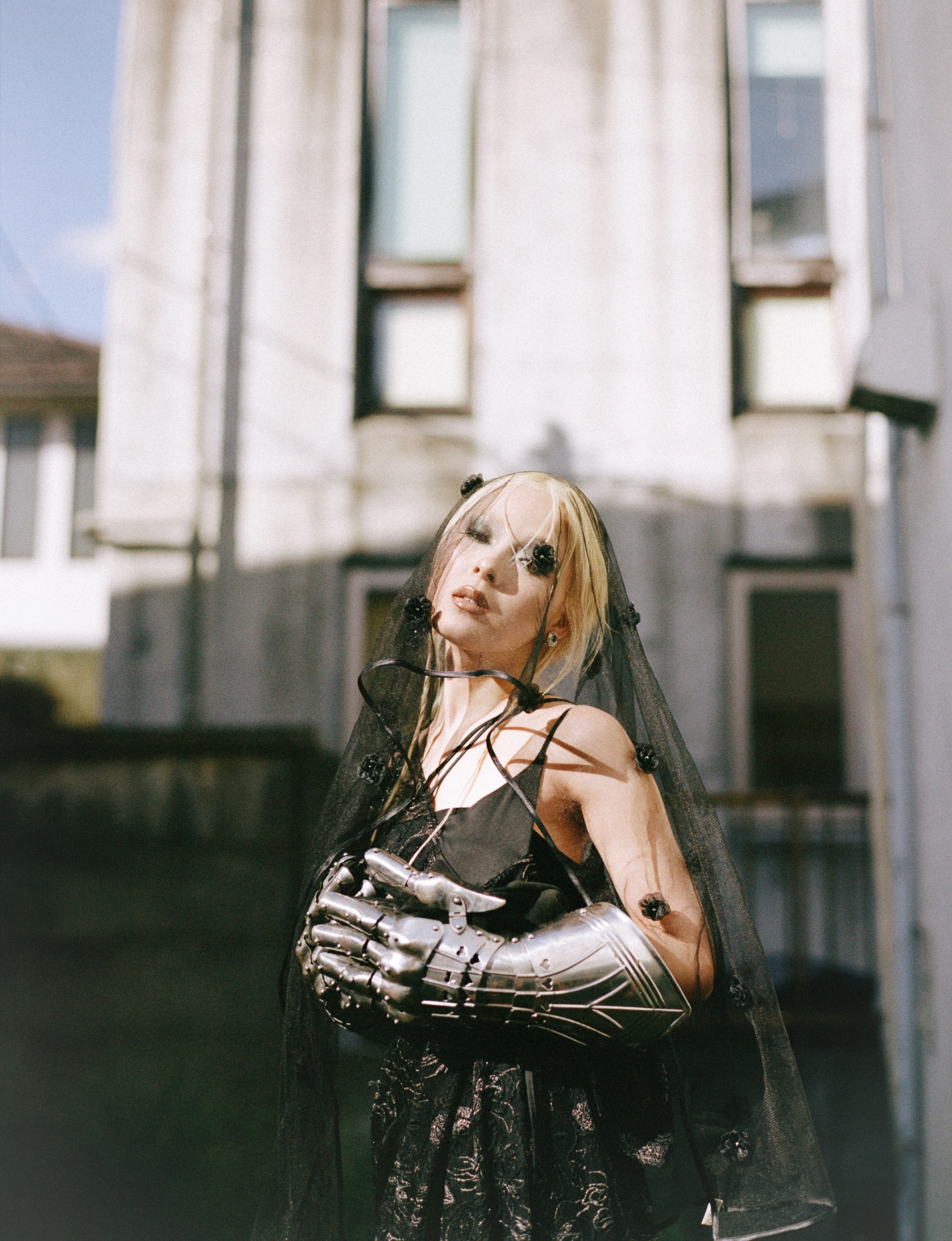 ARMORE — Look 12