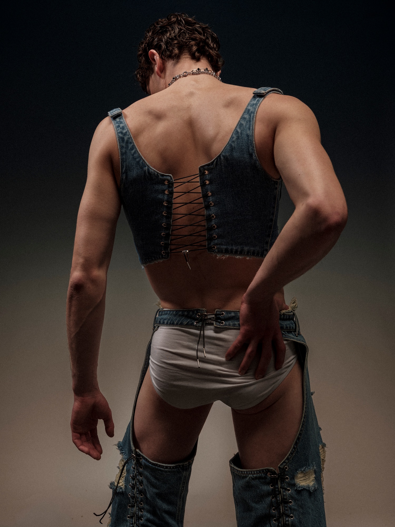 Bounty Law — Look 5