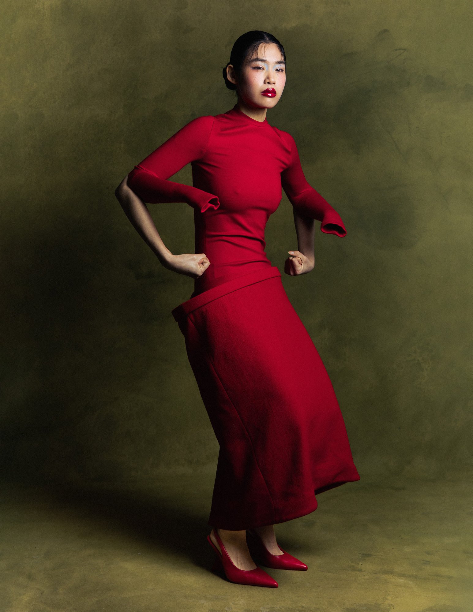 The Red Dragon — Look 10