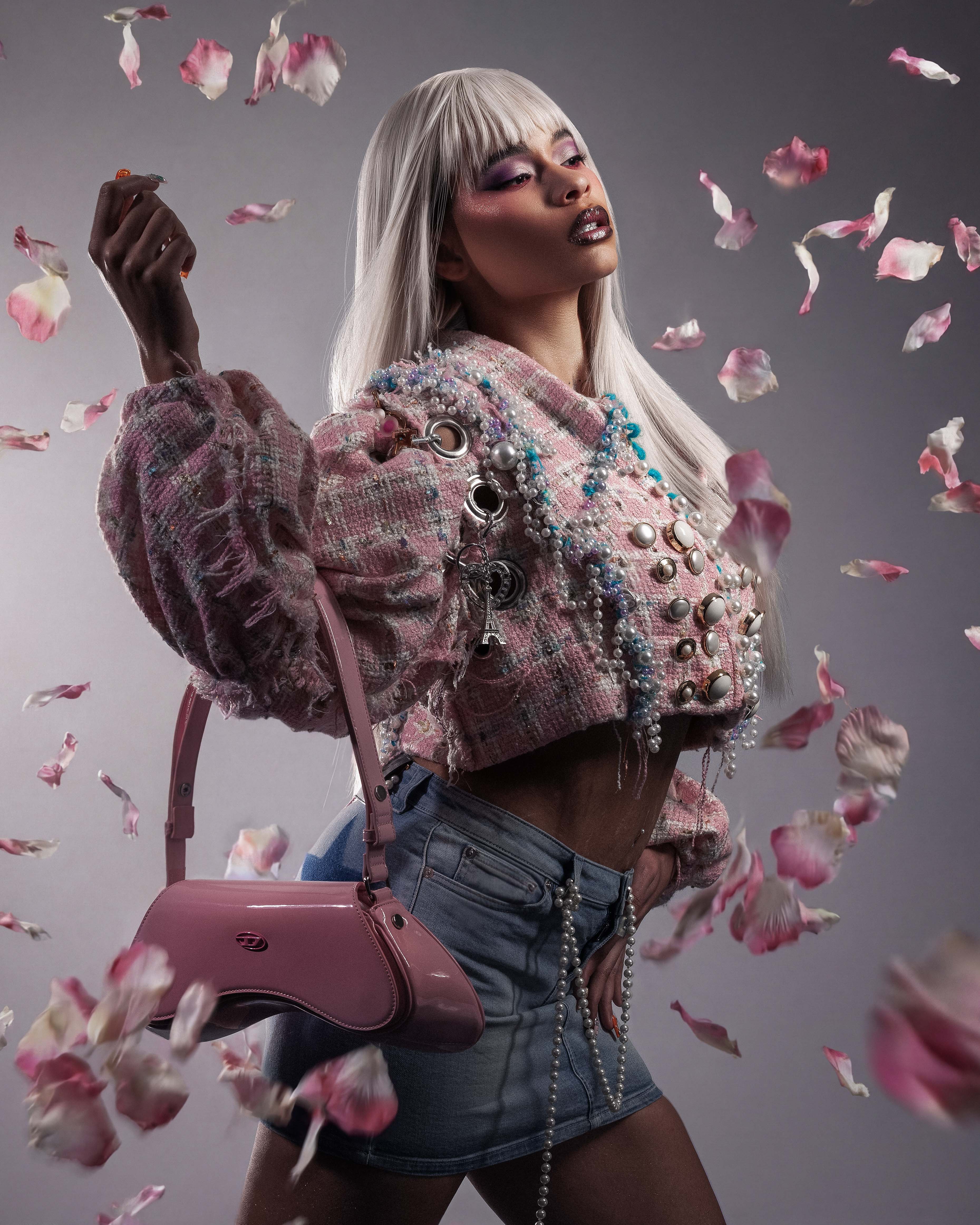 HYPER VENUS — Look 1