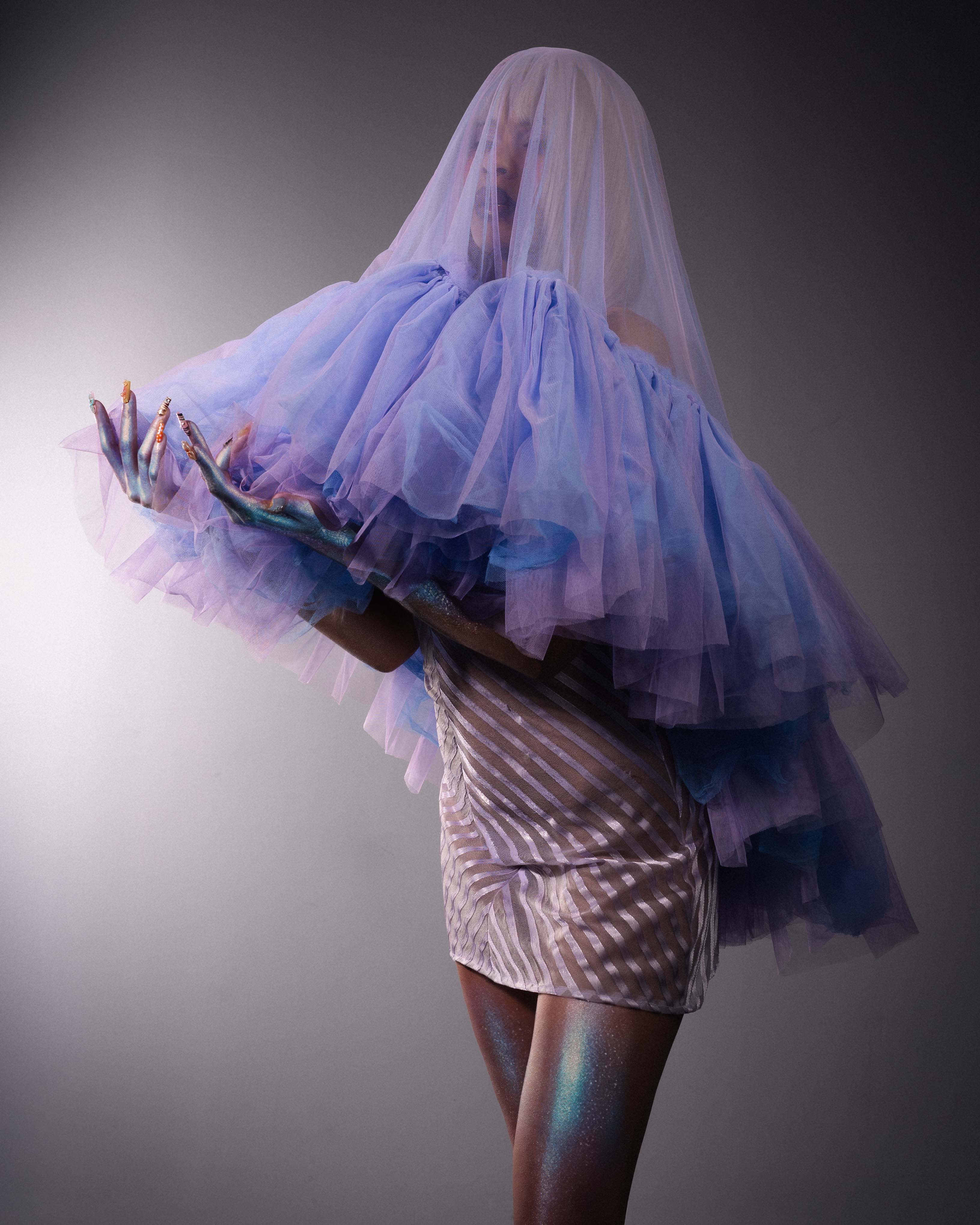 HYPER VENUS — Look 3