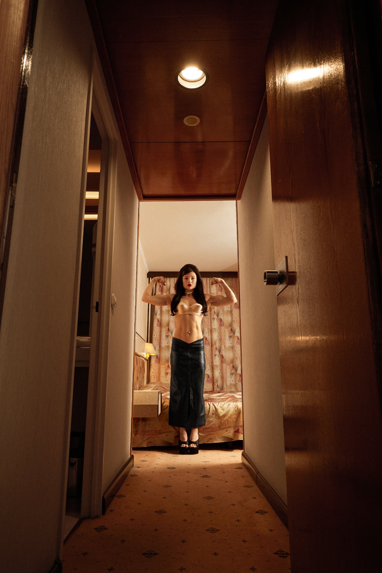 THE PERFECT HOUSEWIFE — Cover