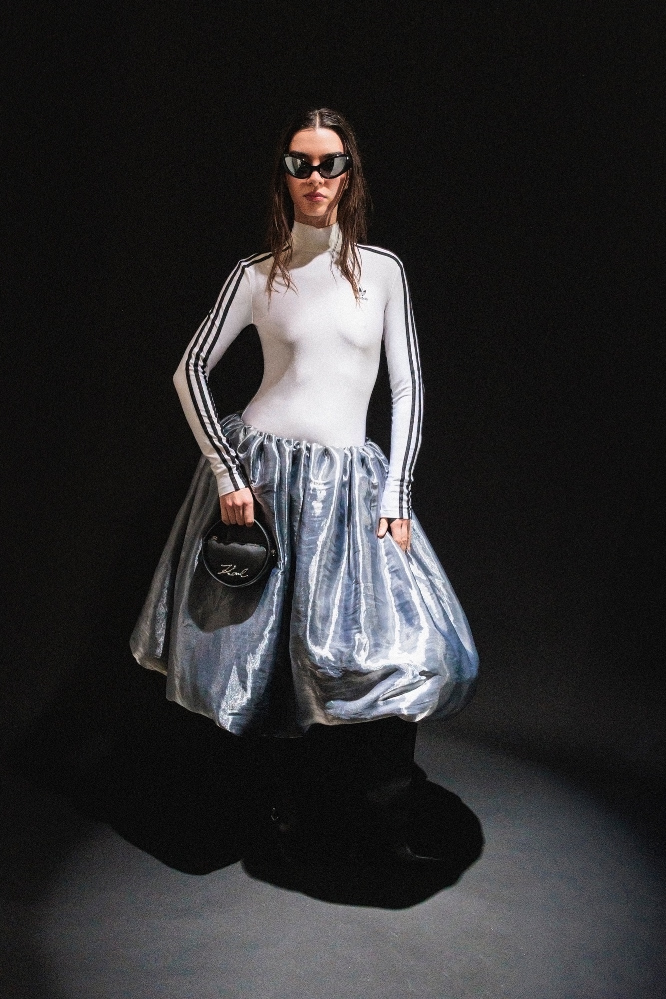 NEO ATHLETE- THE CHROME PULSE — Look 15