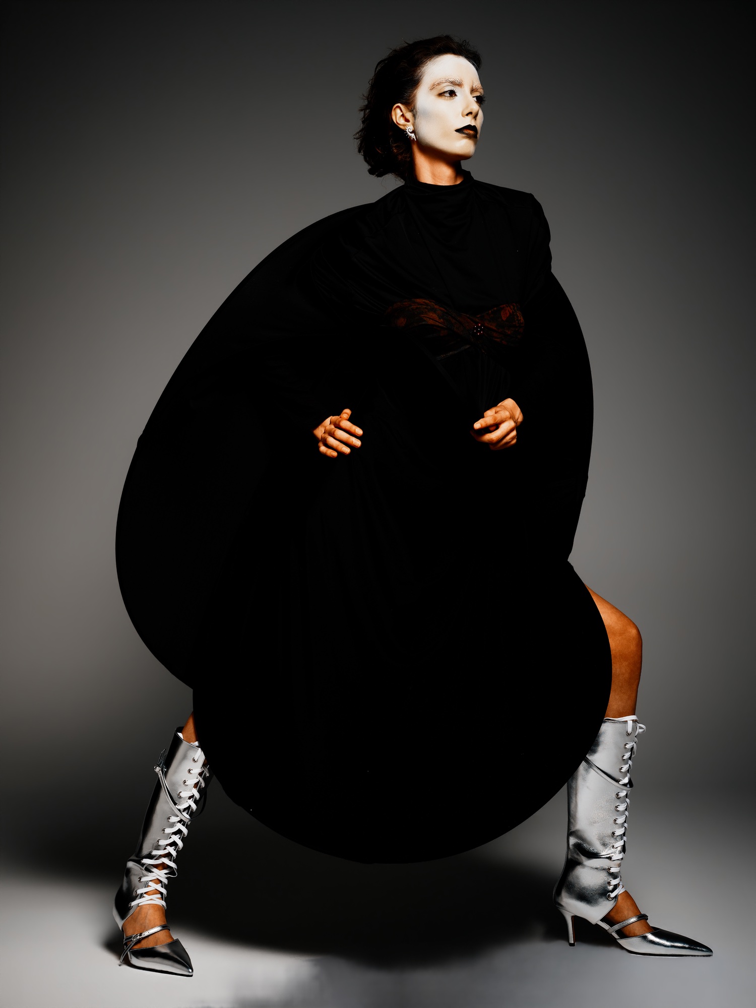 Surreal Metamorphosis — Look 8
