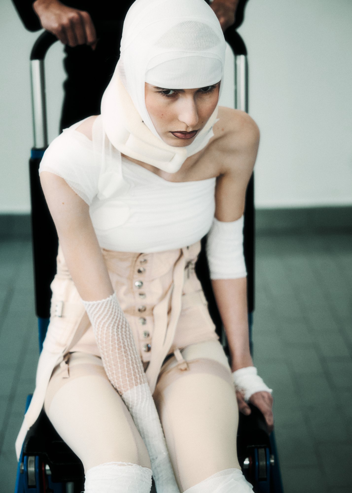 BANG BANG — Look 9