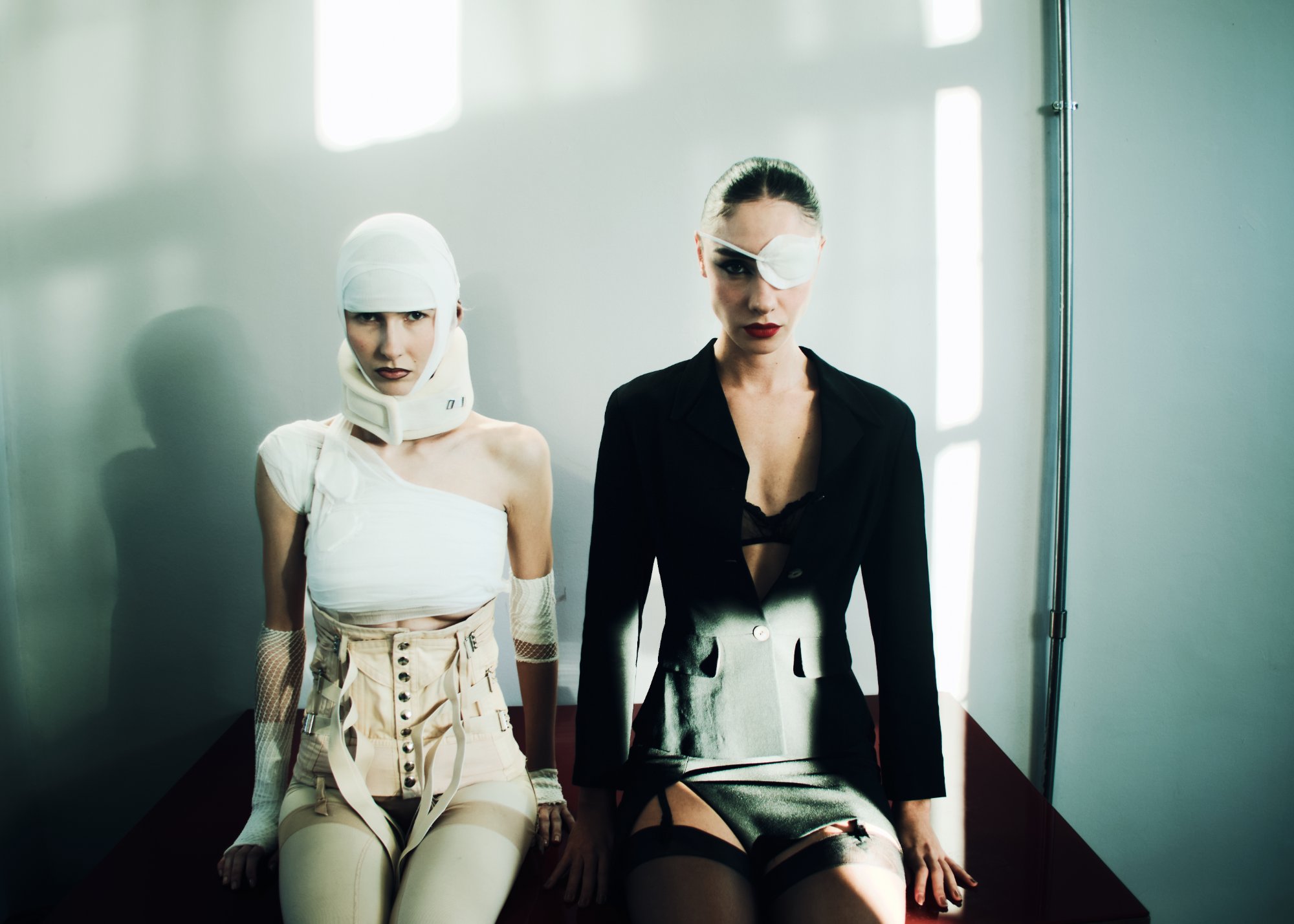 BANG BANG — Look 26